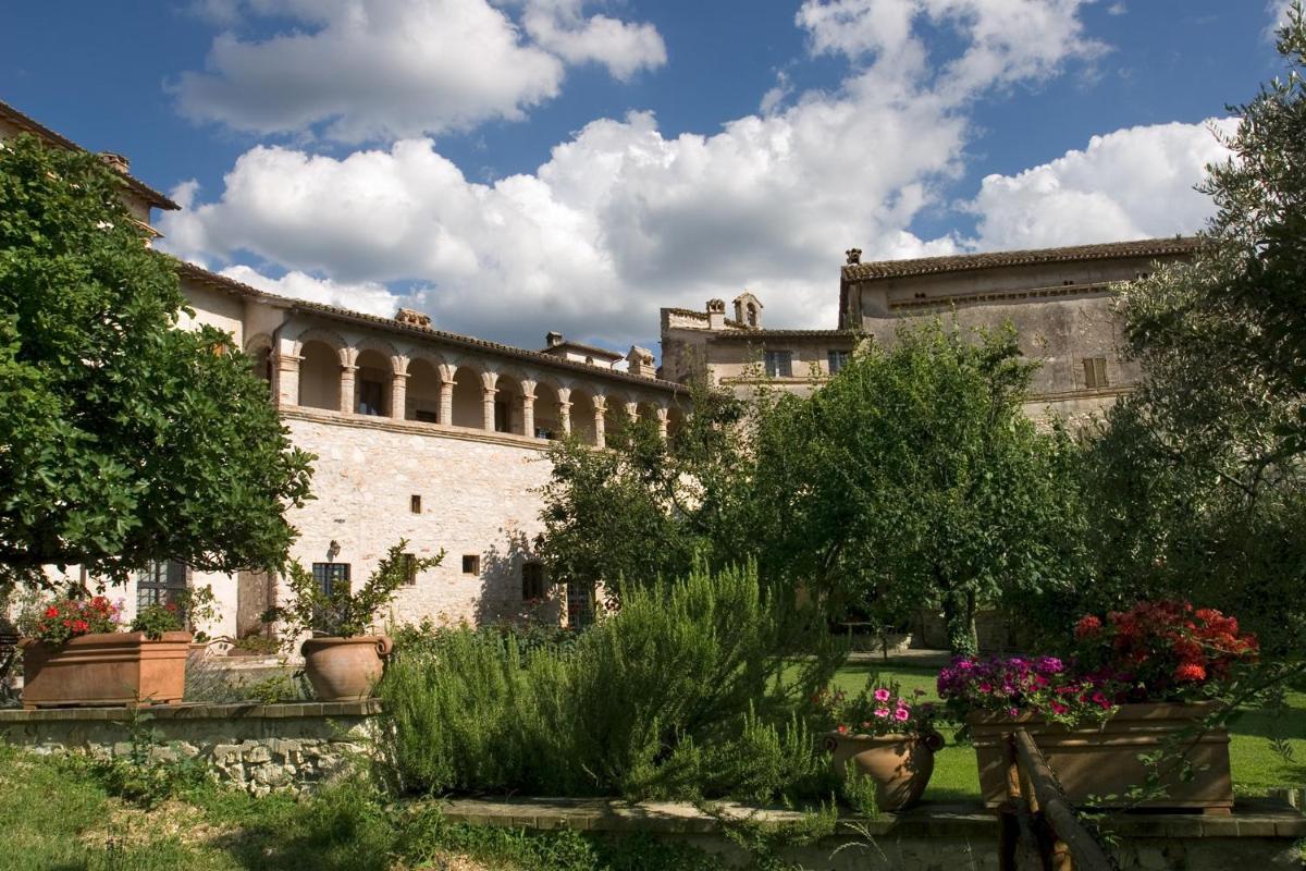Le Logge Di Silvignano