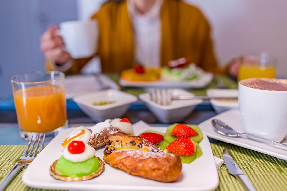 Le Maestranze Deluxe Rooms