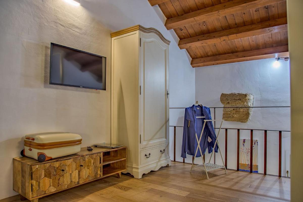 Le Maestranze Deluxe Rooms