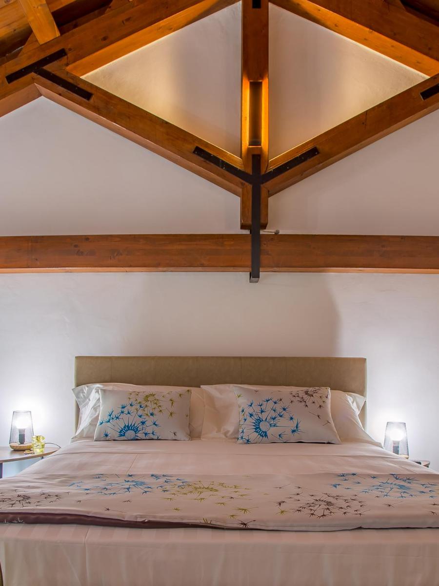 Le Maestranze Deluxe Rooms