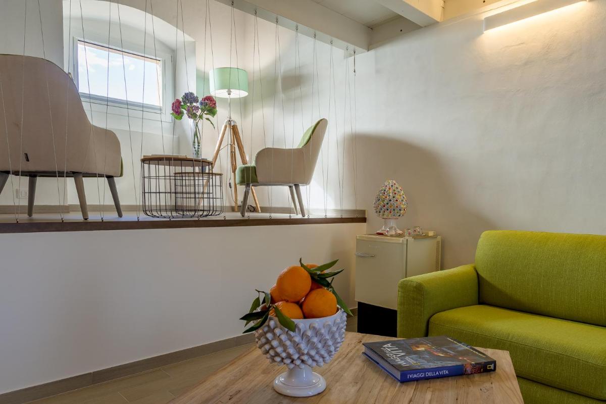Le Maestranze Deluxe Rooms