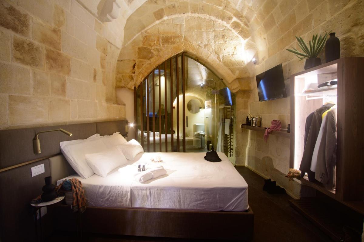 Le Malve Cave Retreat