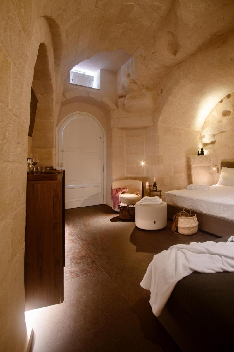 Le Malve Cave Retreat