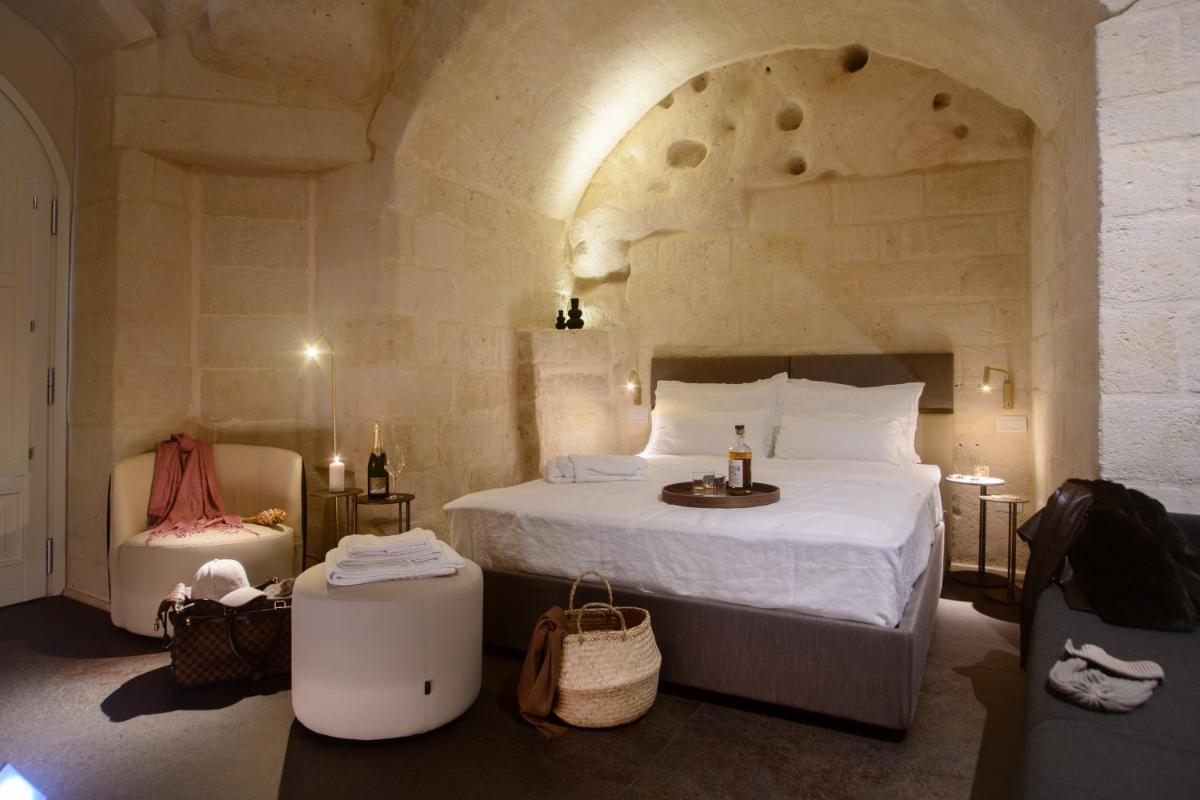 Le Malve Cave Retreat