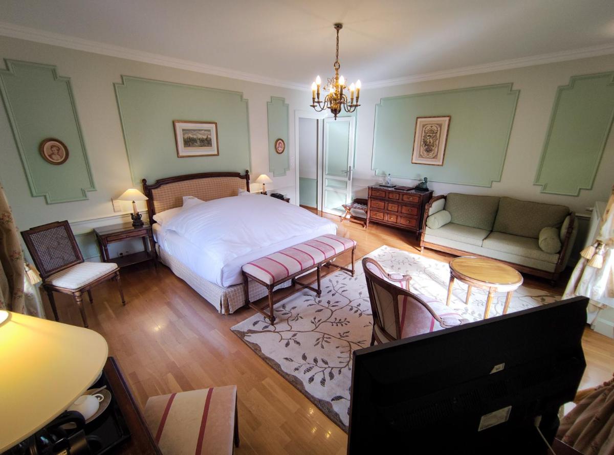 Le Manoir Au Lac