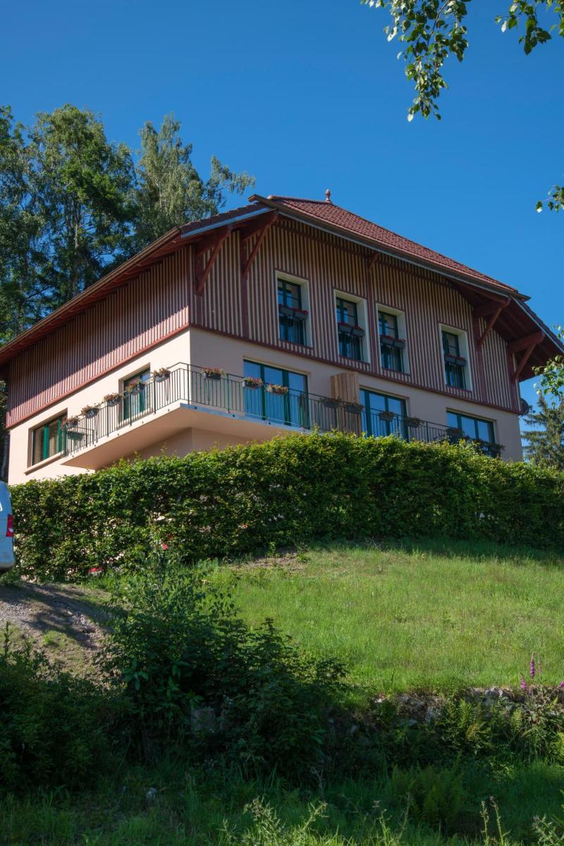 Le Manoir Au Lac