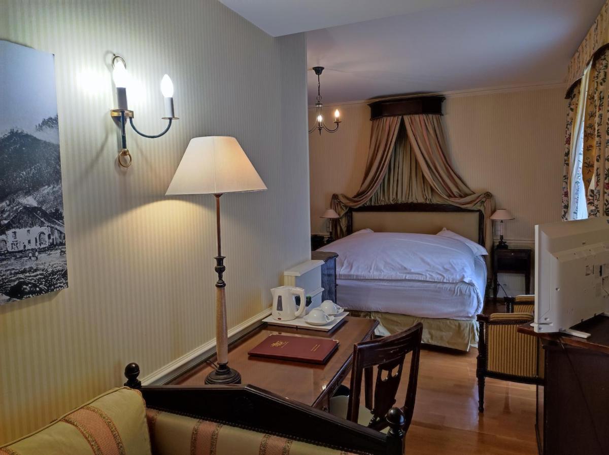 Le Manoir Au Lac