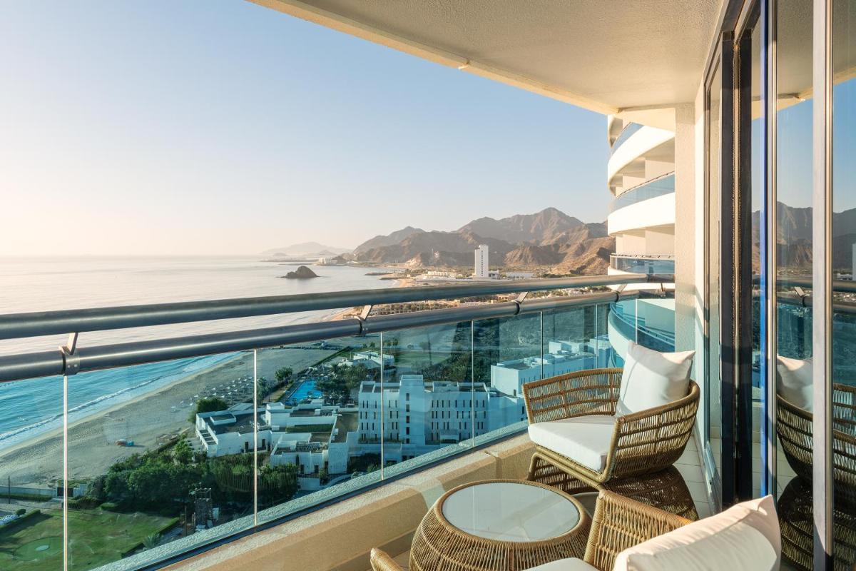 Le Meridien Al Aqah Beach Resort