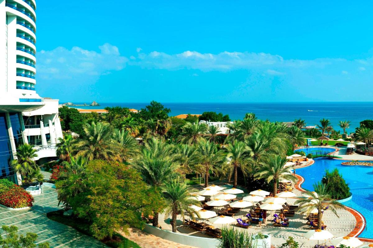 Le Meridien Al Aqah Beach Resort