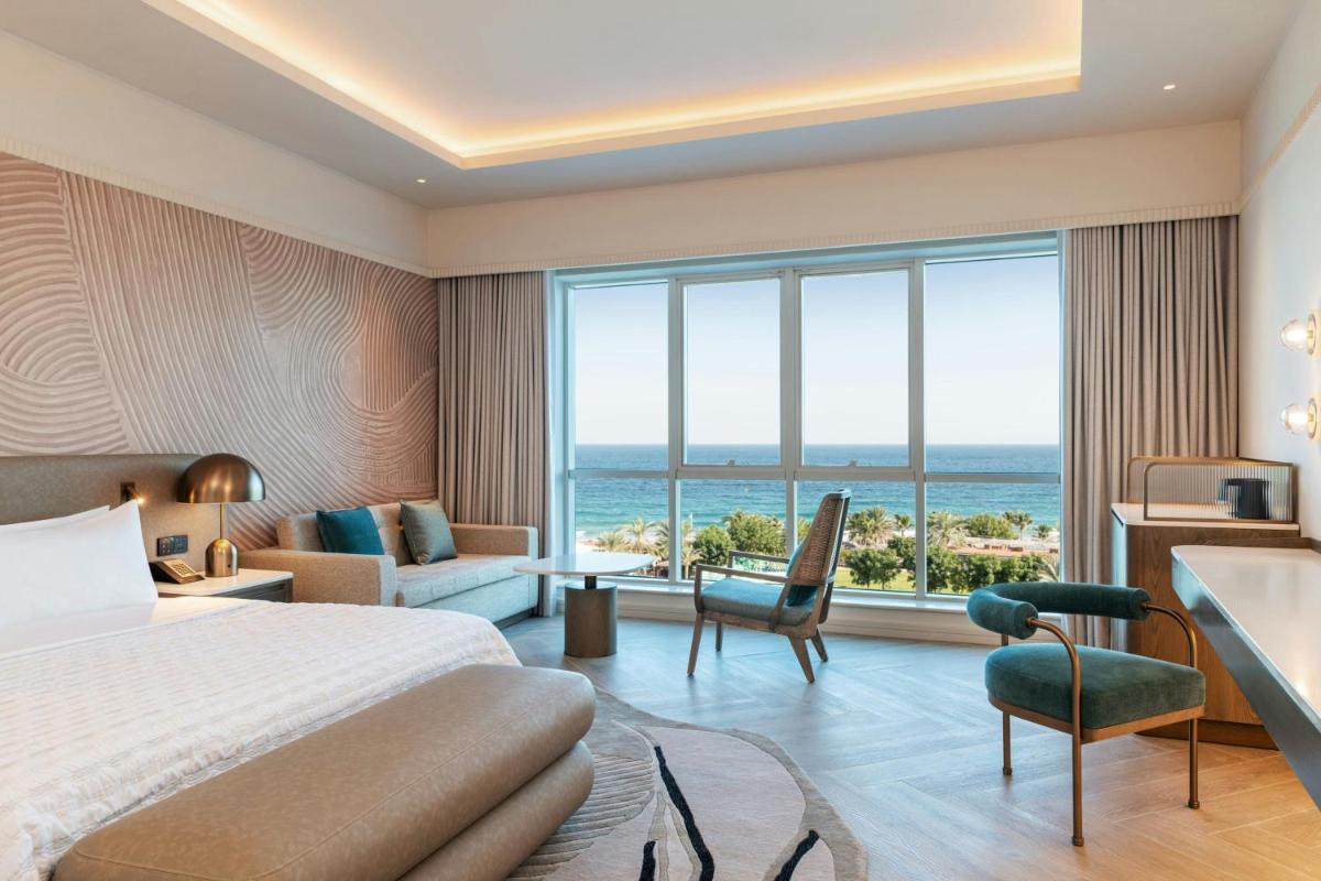 Le Meridien Al Aqah Beach Resort