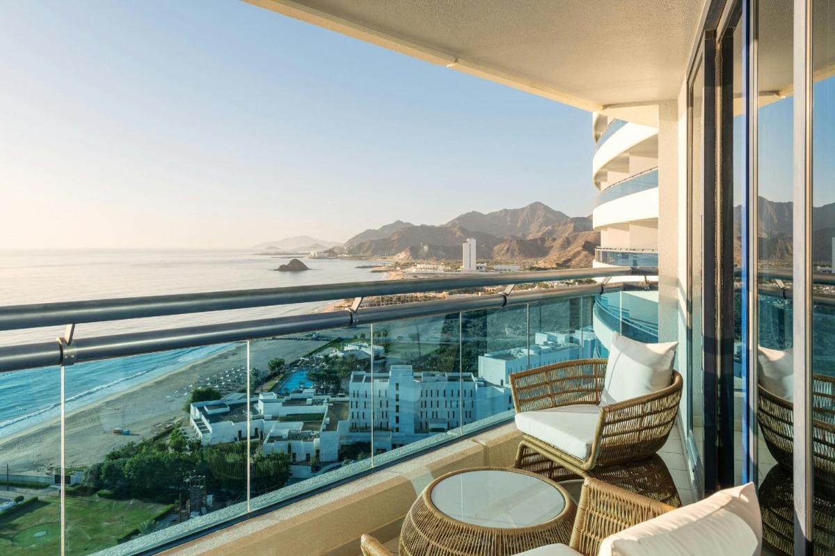 Le Meridien Al Aqah Beach Resort