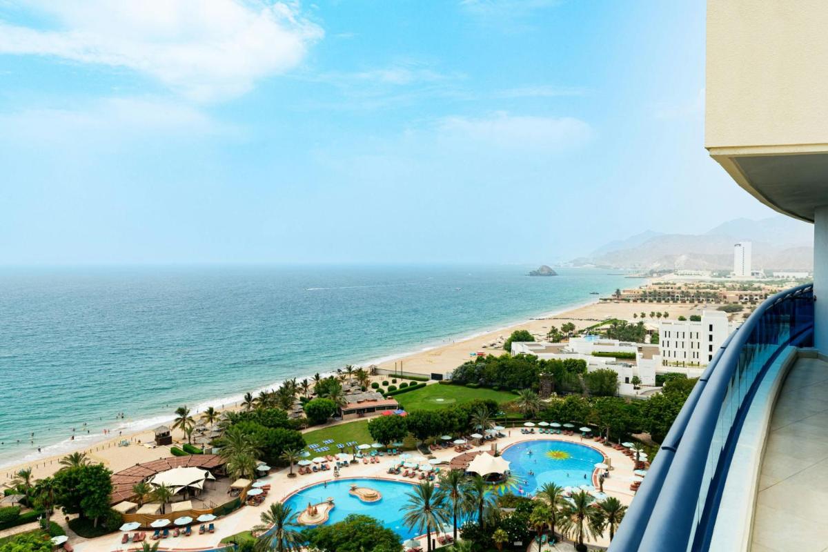 Le Meridien Al Aqah Beach Resort