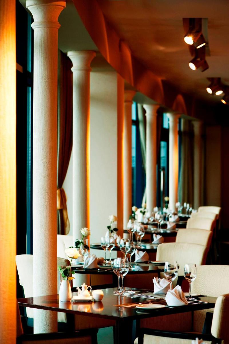 Le Meridien Al Aqah Beach Resort
