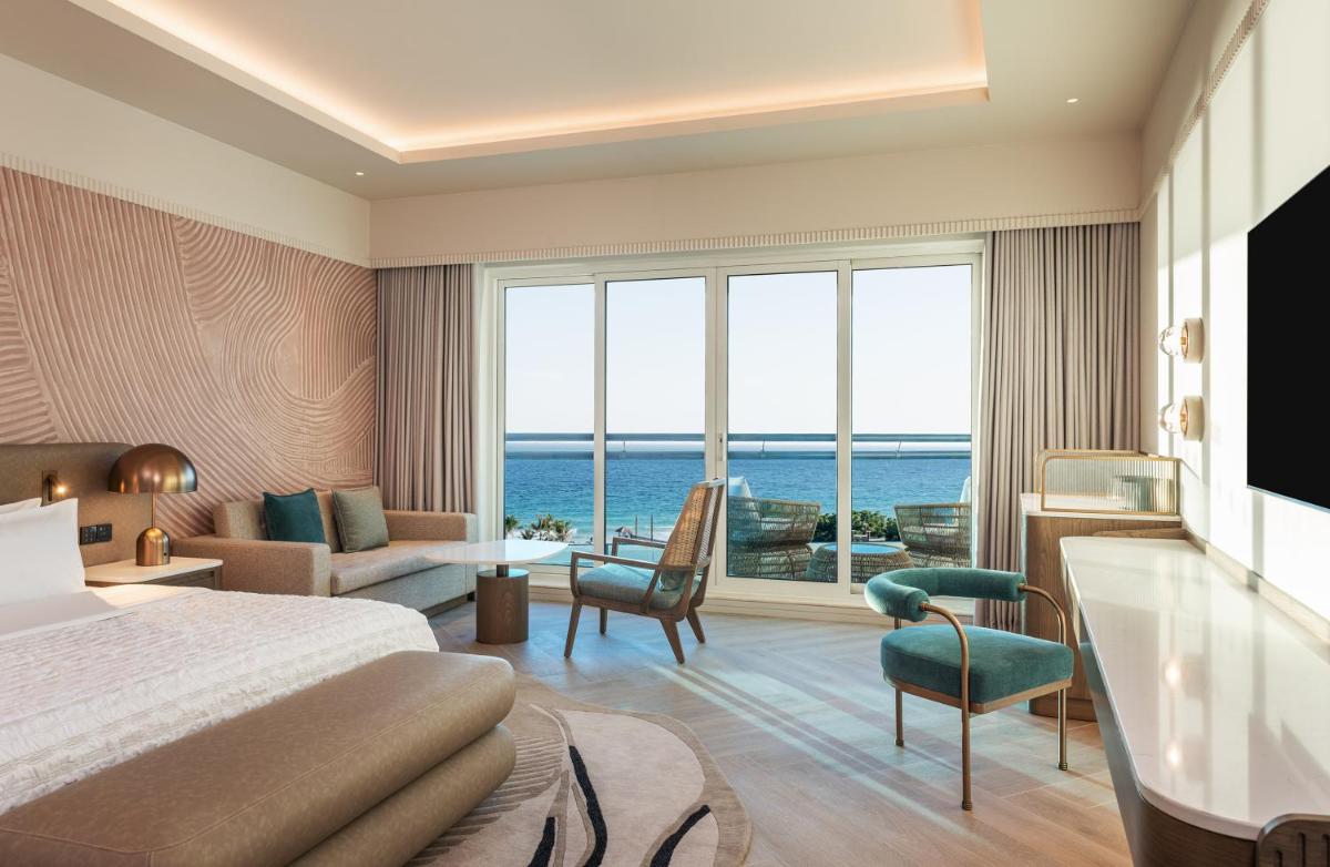 Le Meridien Al Aqah Beach Resort