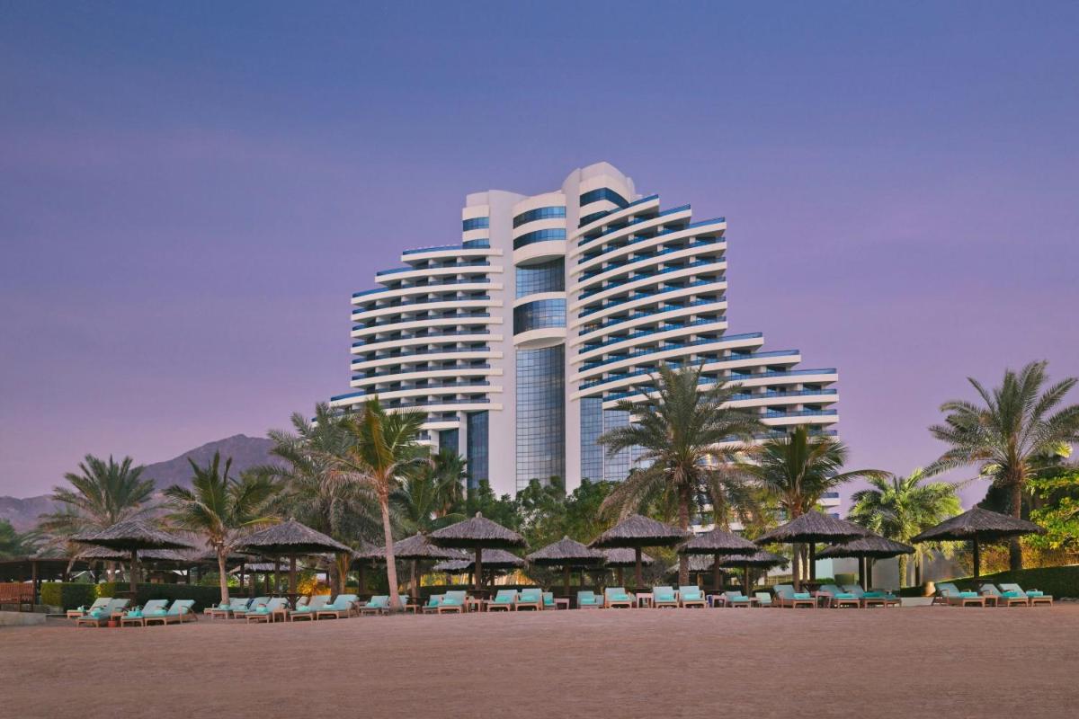 Le Meridien Al Aqah Beach Resort