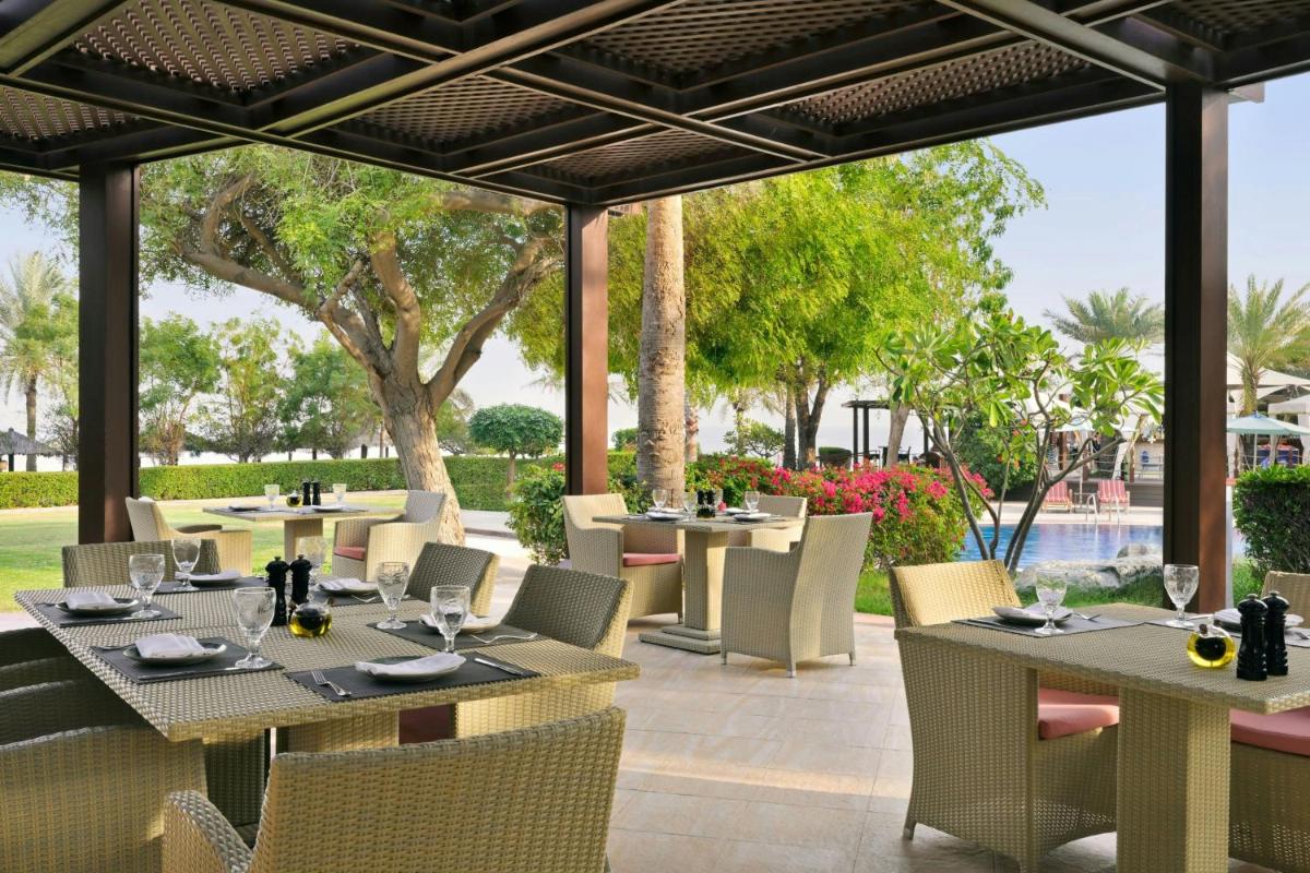 Le Meridien Al Aqah Beach Resort