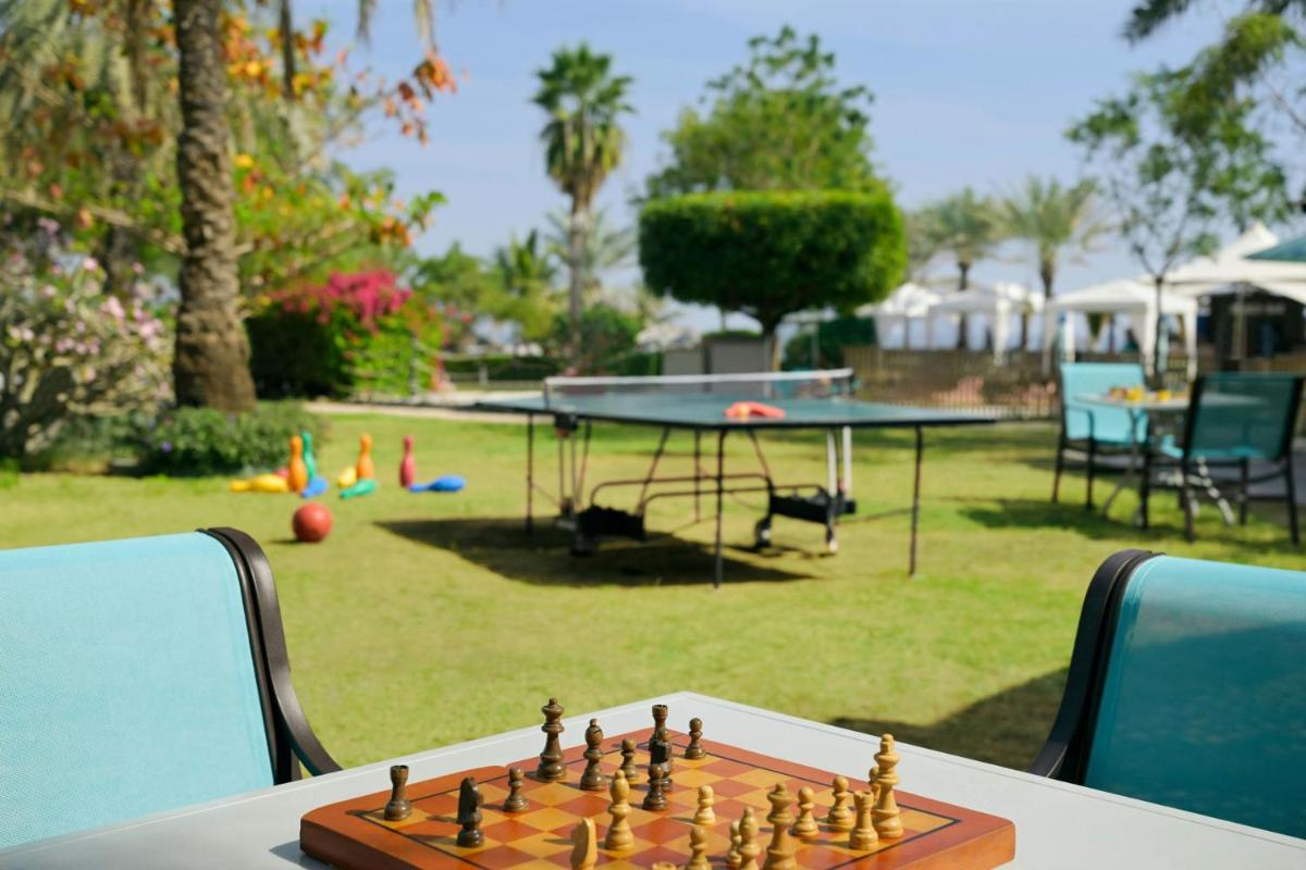 Le Meridien Al Aqah Beach Resort