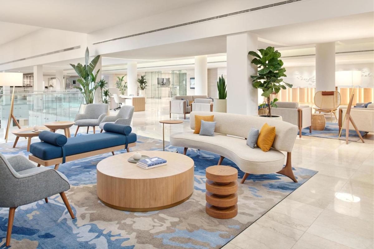 Le Meridien Lav Split