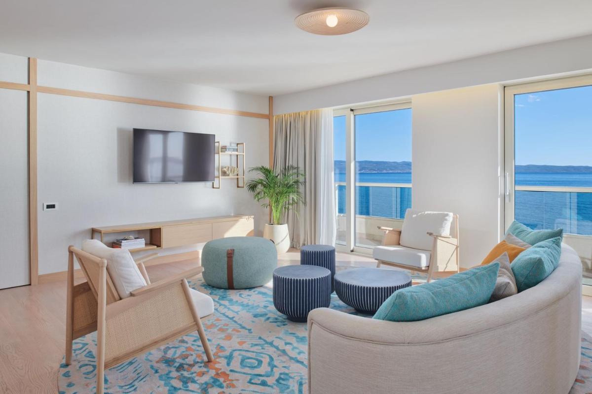 Le Meridien Lav Split