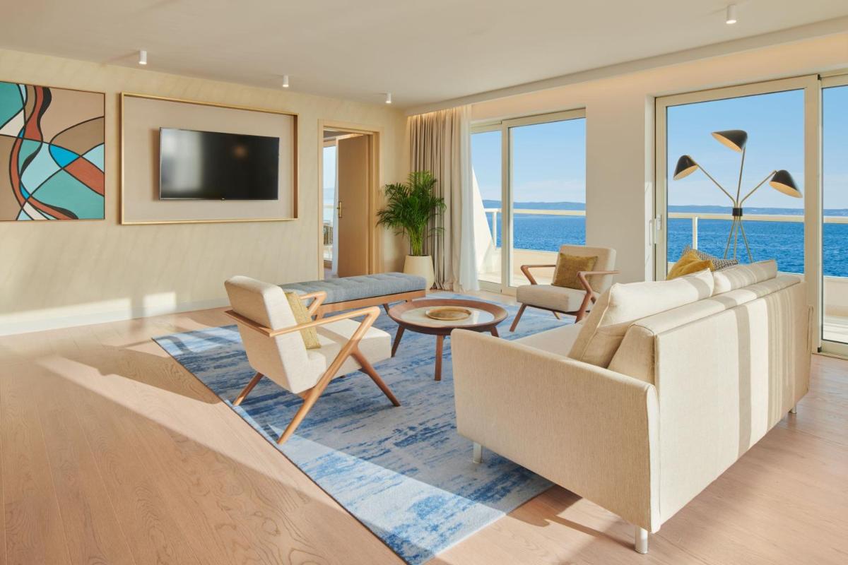 Le Meridien Lav Split