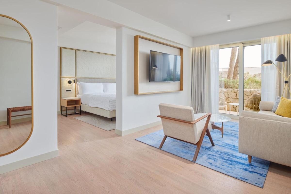 Le Meridien Lav Split