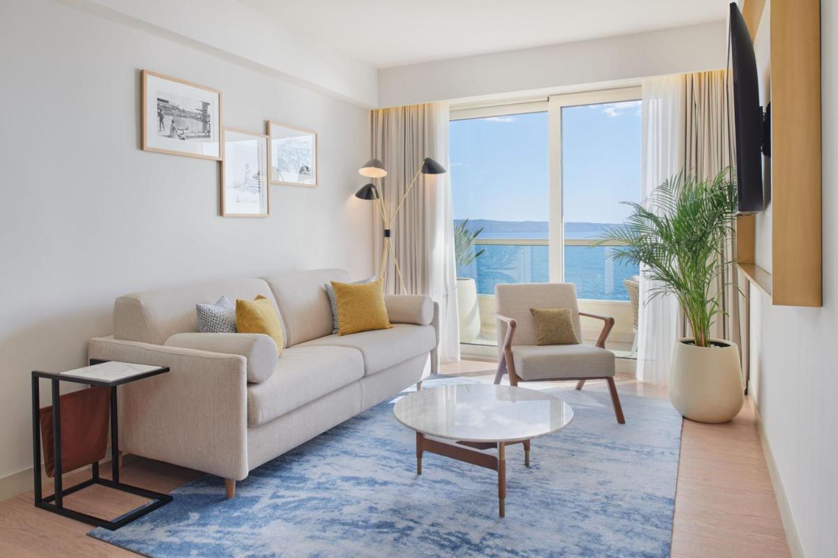 Le Meridien Lav Split