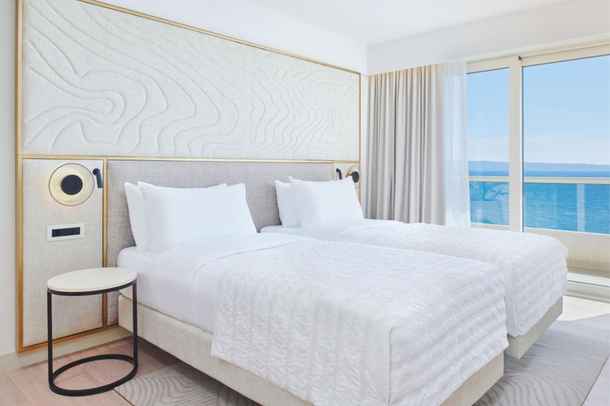 Le Meridien Lav Split