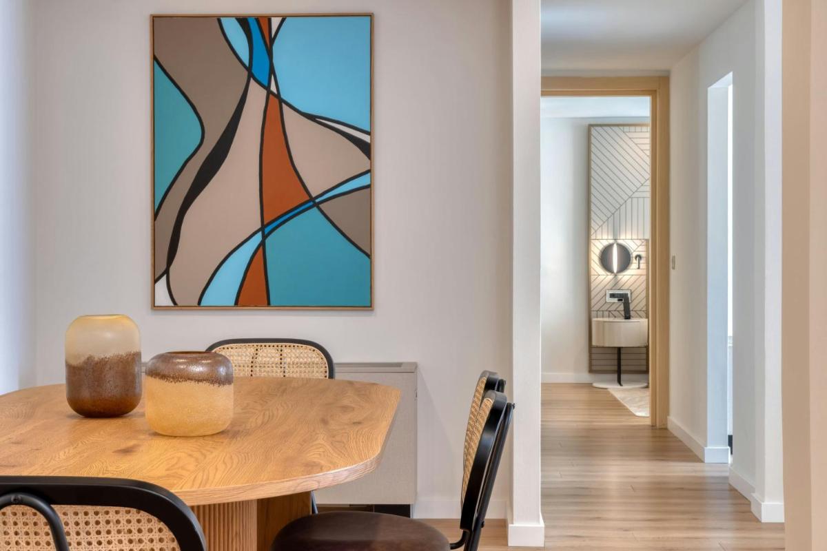 Le Meridien Lav Split