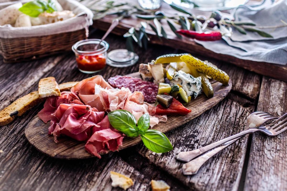 Le Meridien Lav Split