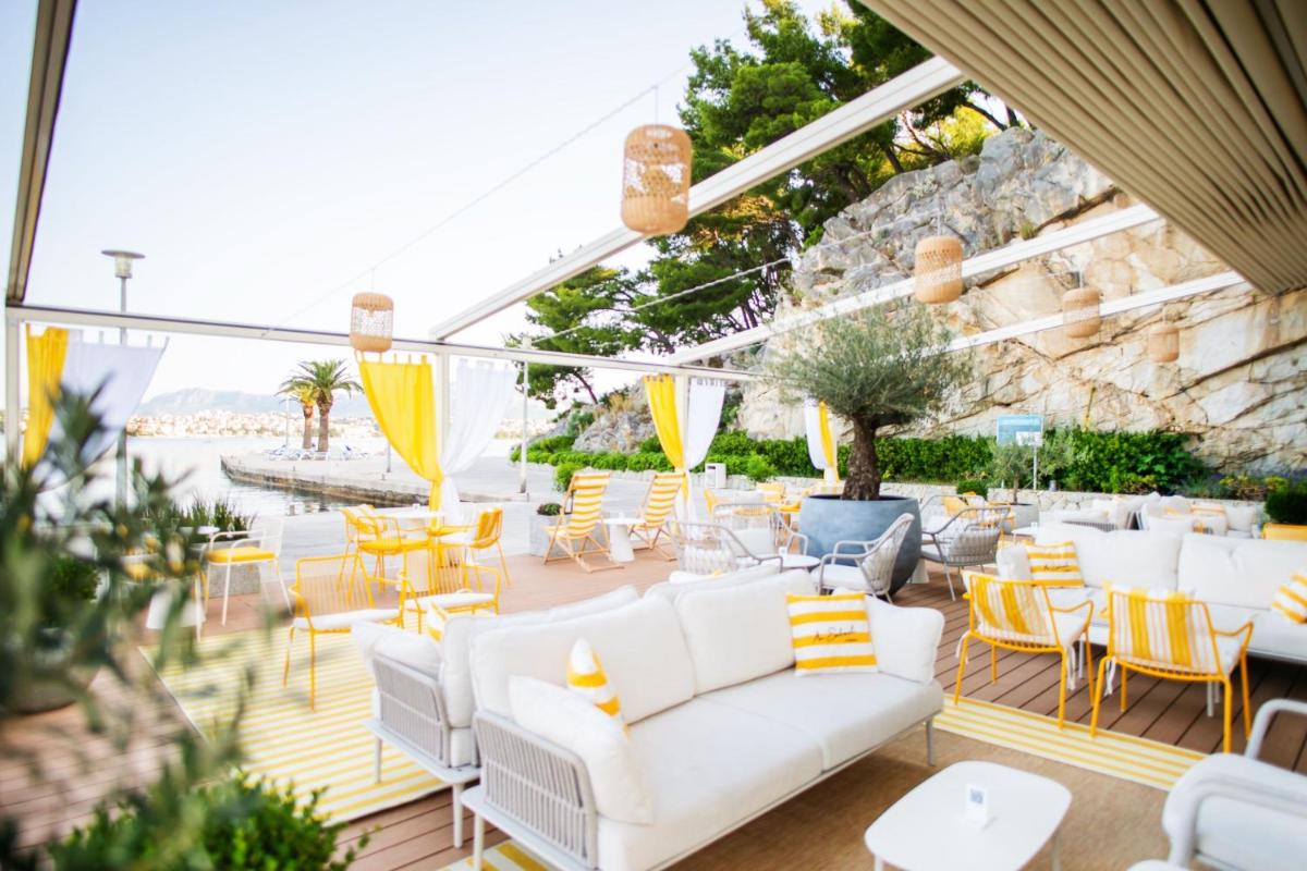 Le Meridien Lav Split