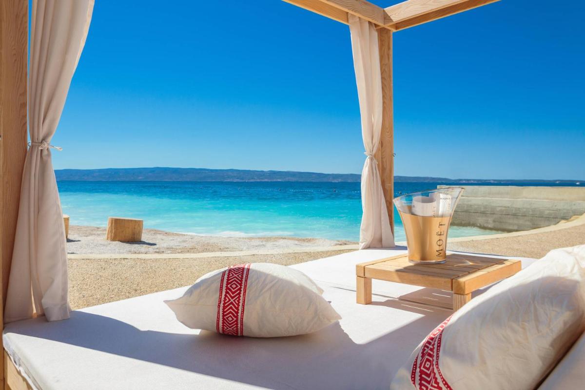 Le Meridien Lav Split