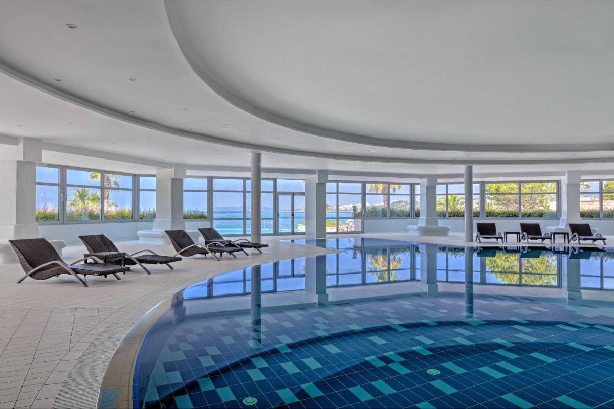 Le Meridien Lav Split