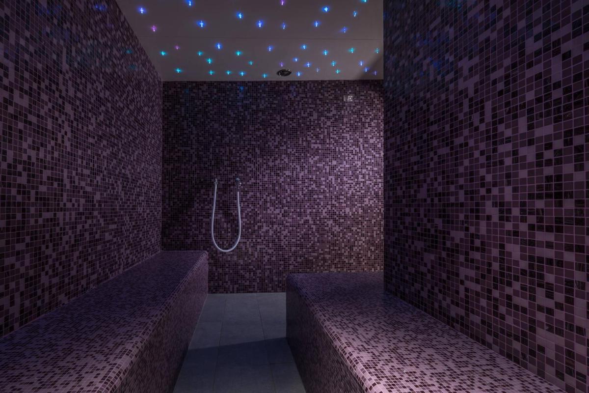 Le Meridien Lav Split