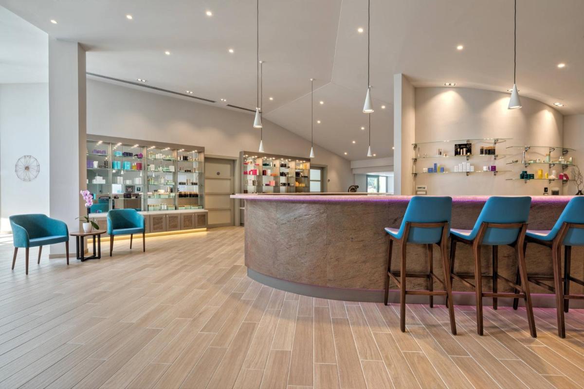 Le Meridien Lav Split