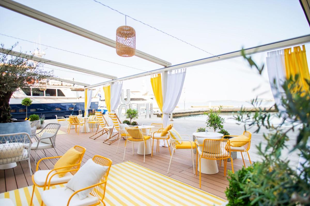 Le Meridien Lav Split