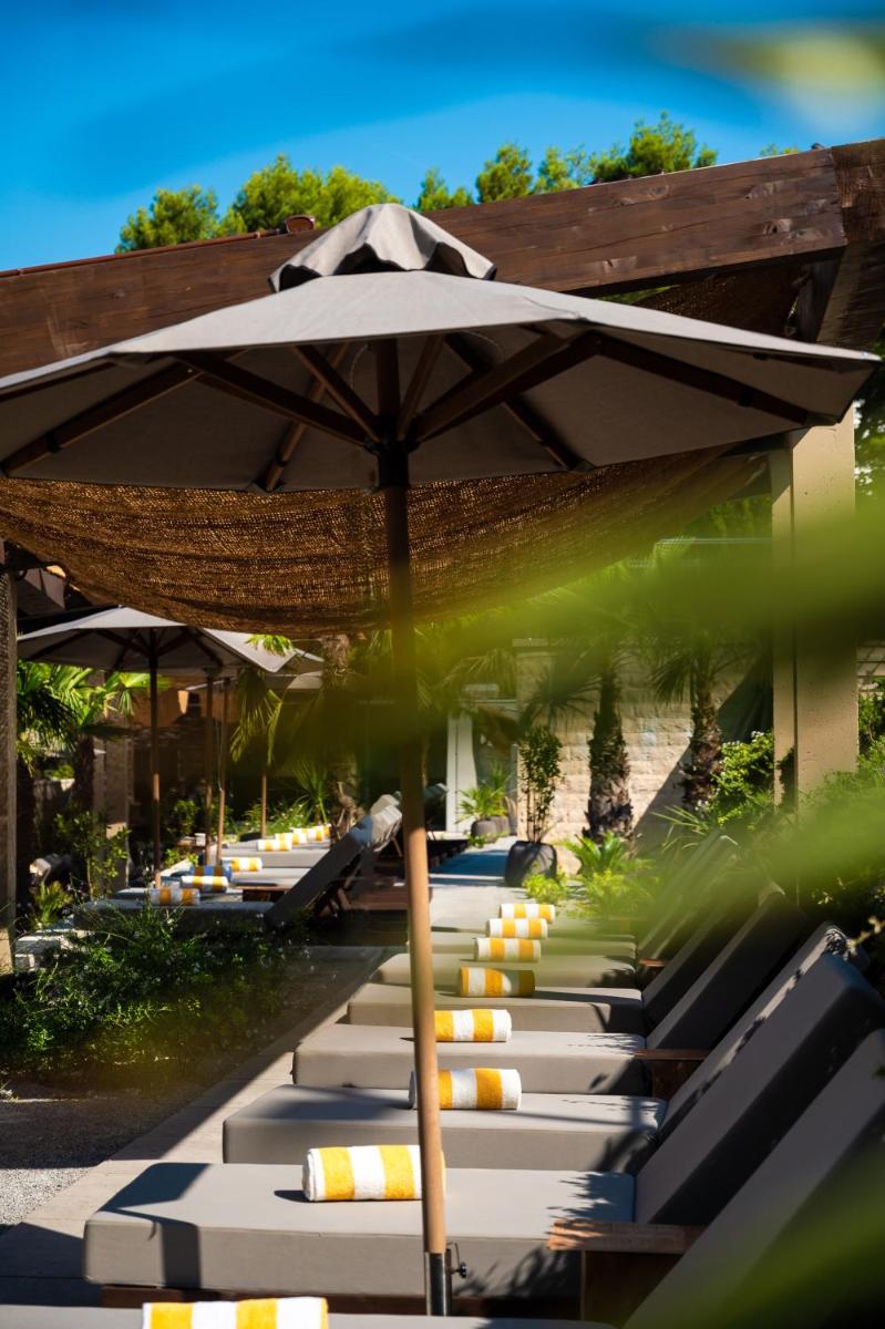 Le Meridien Lav Split