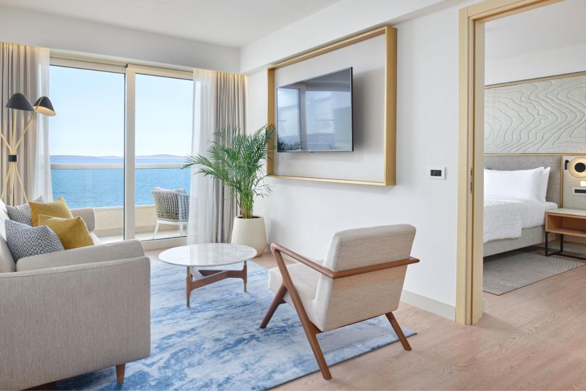 Le Meridien Lav Split