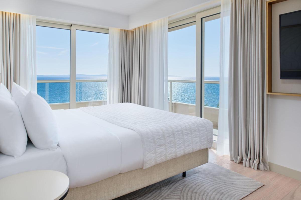 Le Meridien Lav Split