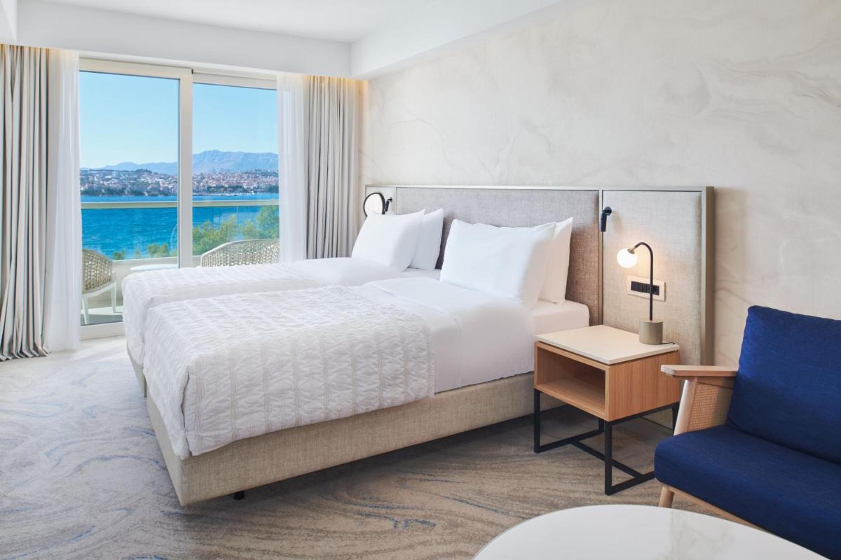 Le Meridien Lav Split