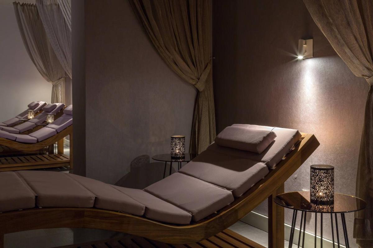 Le Meridien Lav Split