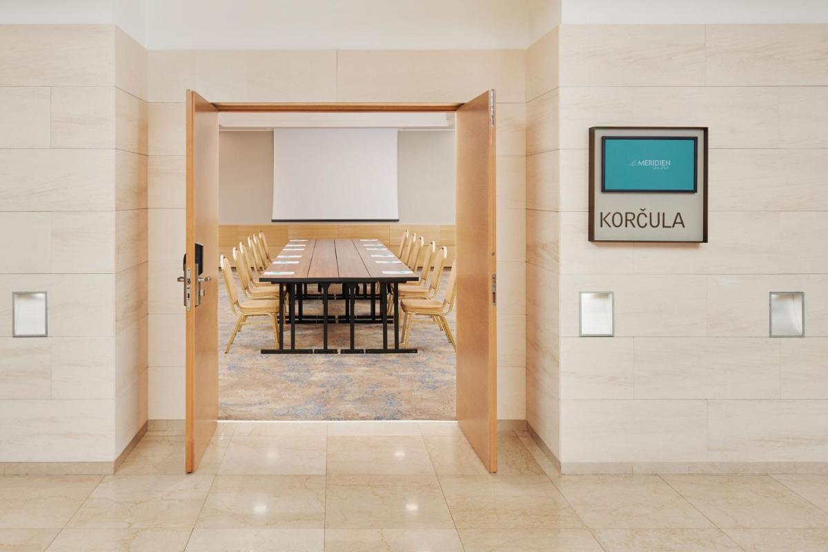 Le Meridien Lav Split