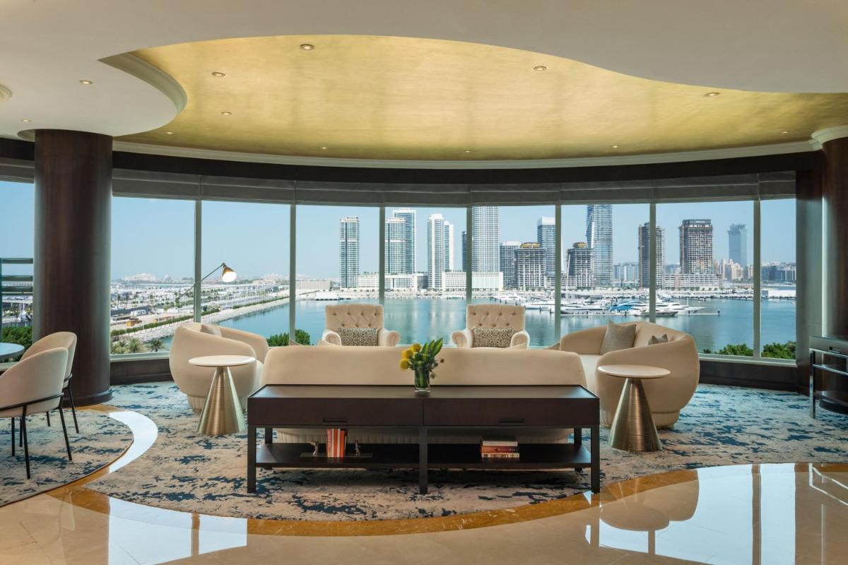 Le Meridien Mina Seyahi Beach Resort & Waterpark