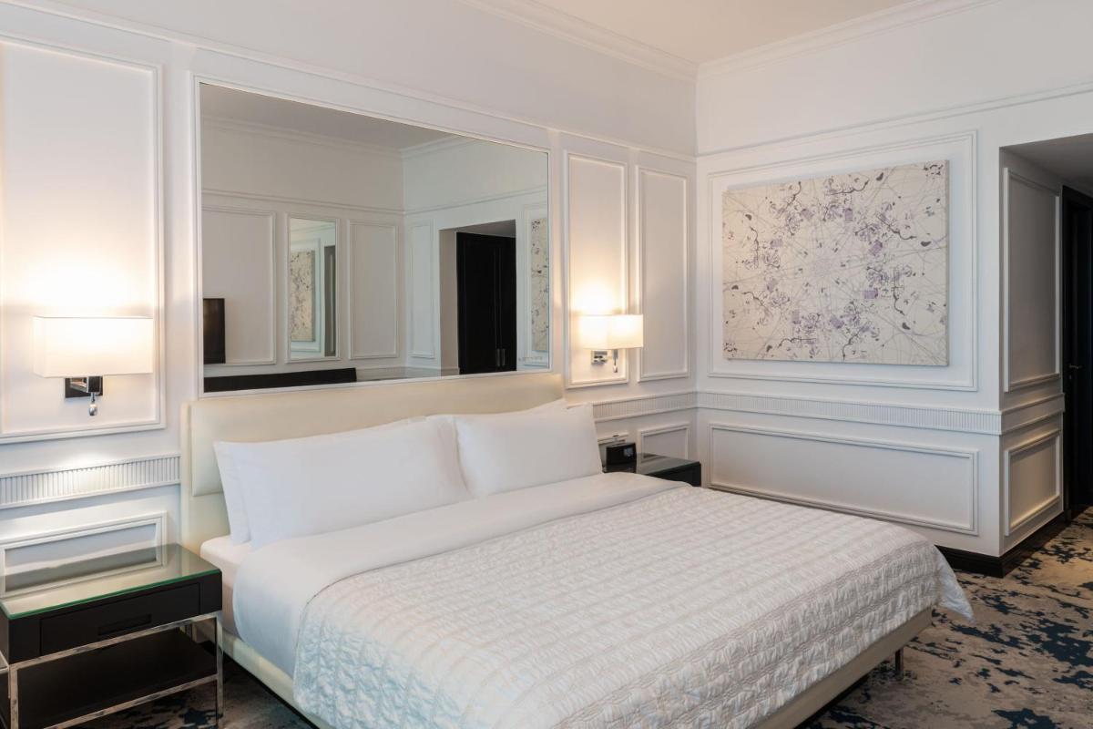 Le Meridien Mina Seyahi Beach Resort & Waterpark