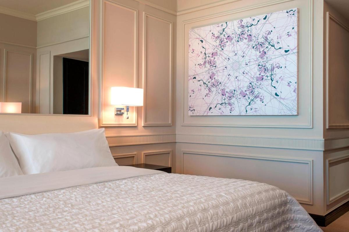 Le Meridien Mina Seyahi Beach Resort & Waterpark