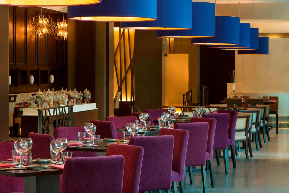 Le Meridien Mina Seyahi Beach Resort & Waterpark