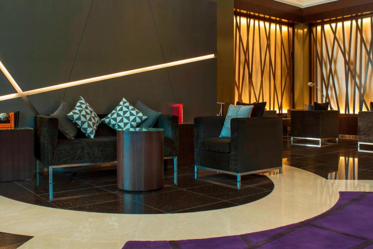 Le Meridien Mina Seyahi Beach Resort & Waterpark