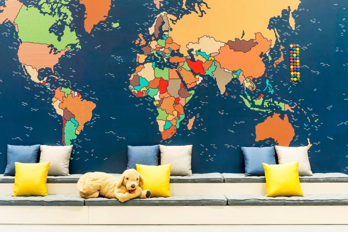 Le Meridien Mina Seyahi Beach Resort & Waterpark