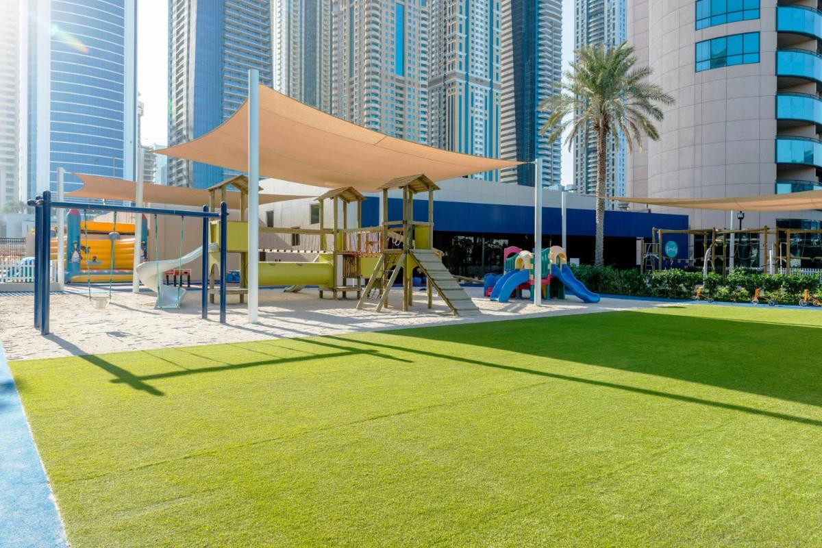 Le Meridien Mina Seyahi Beach Resort & Waterpark