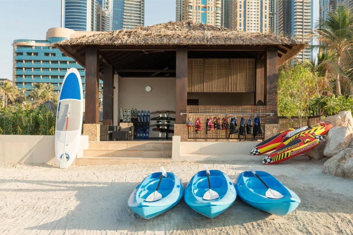 Le Meridien Mina Seyahi Beach Resort & Waterpark