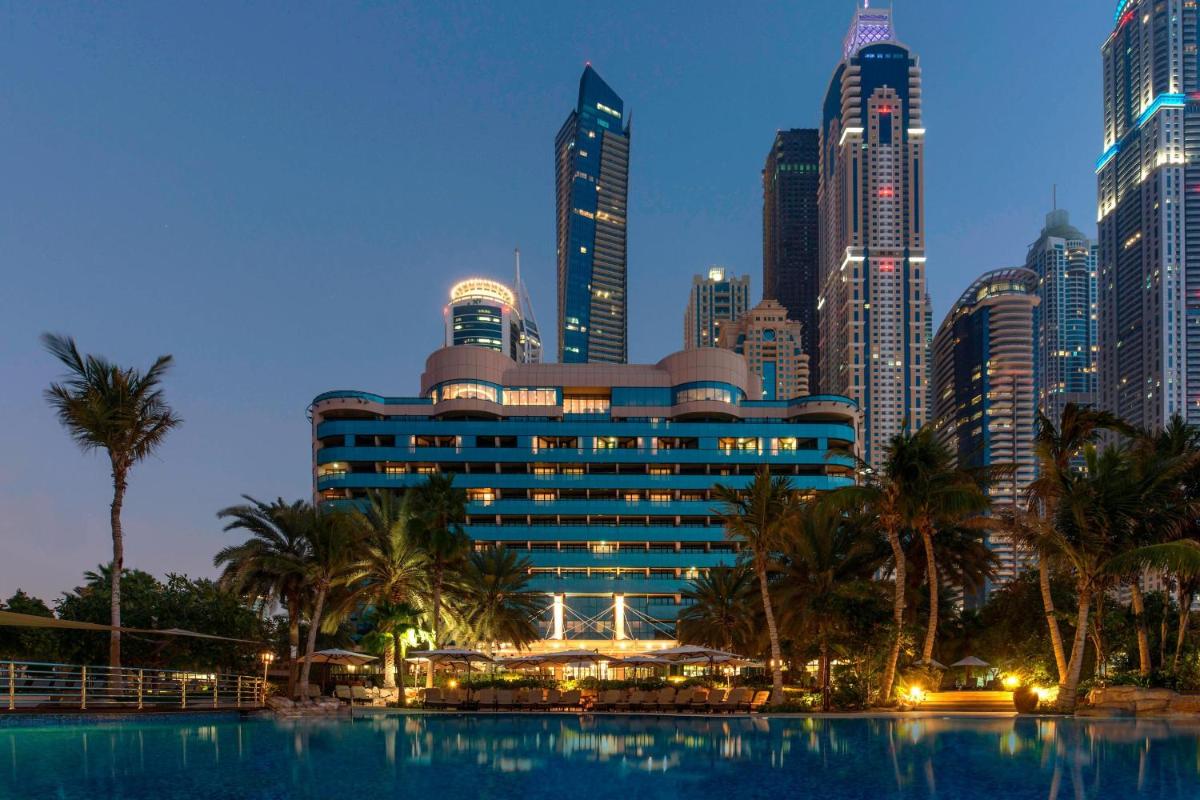Le Meridien Mina Seyahi Beach Resort & Waterpark